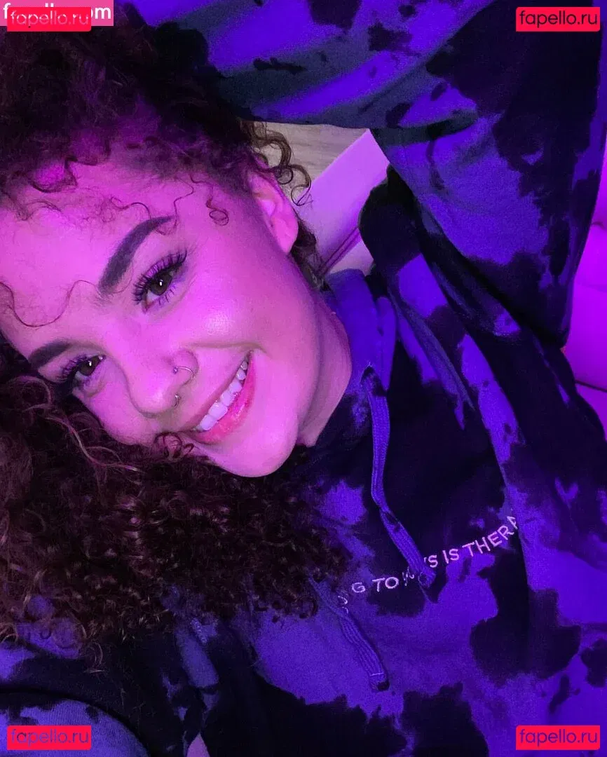 jjmariecurls Onlyfans Photo Gallery 