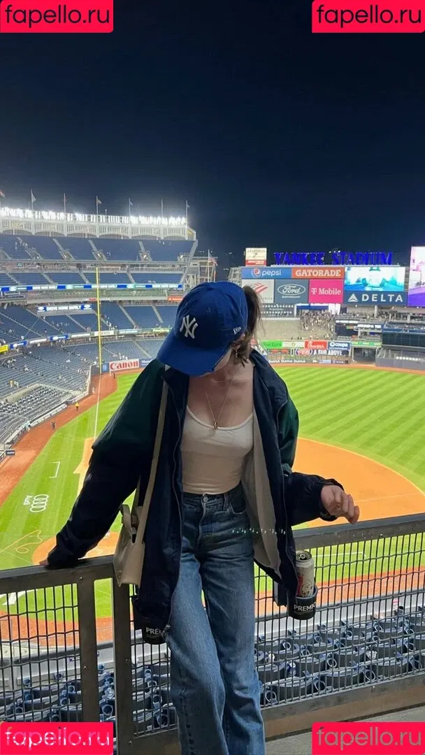 caitlinerinoneill Onlyfans Photo Gallery 