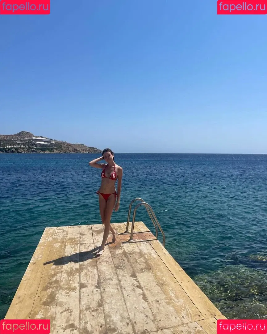 caitlinerinoneill Onlyfans Photo Gallery 