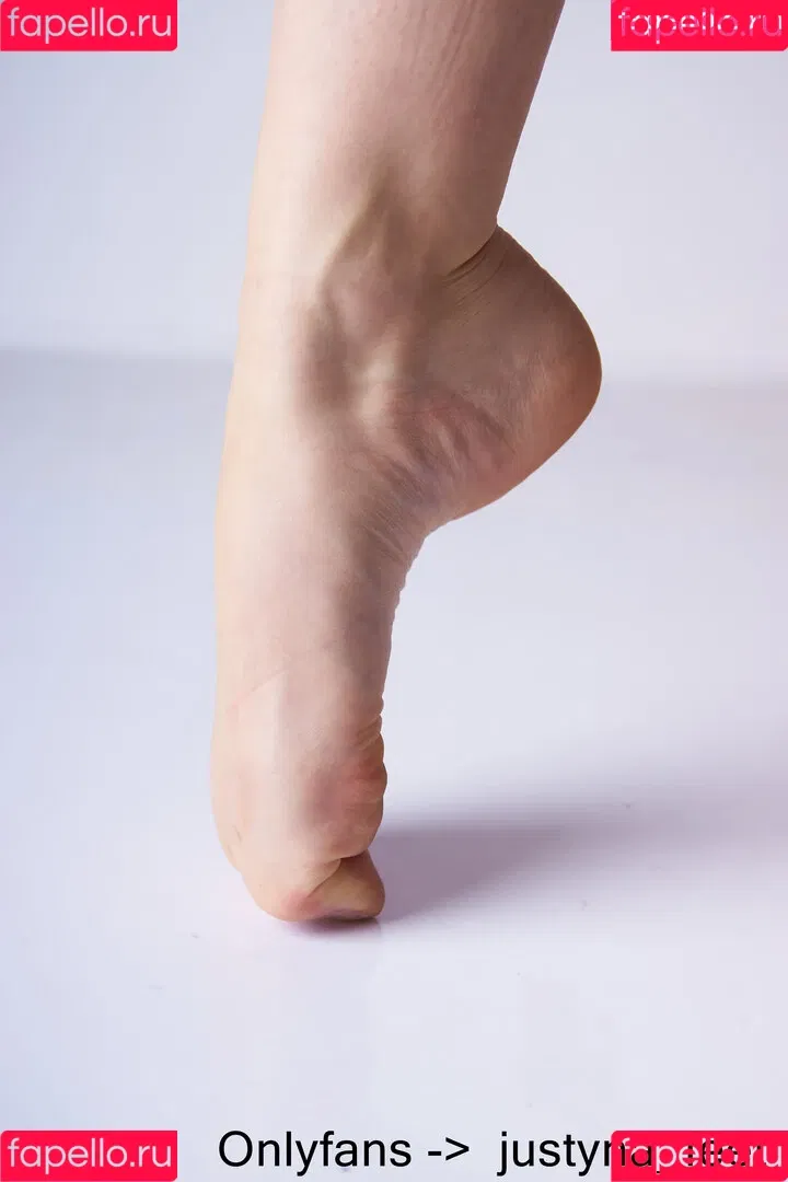 Justyna_feet Onlyfans Photo Gallery 