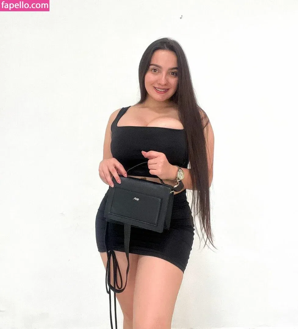 lamartinezruiz Onlyfans Photo Gallery 