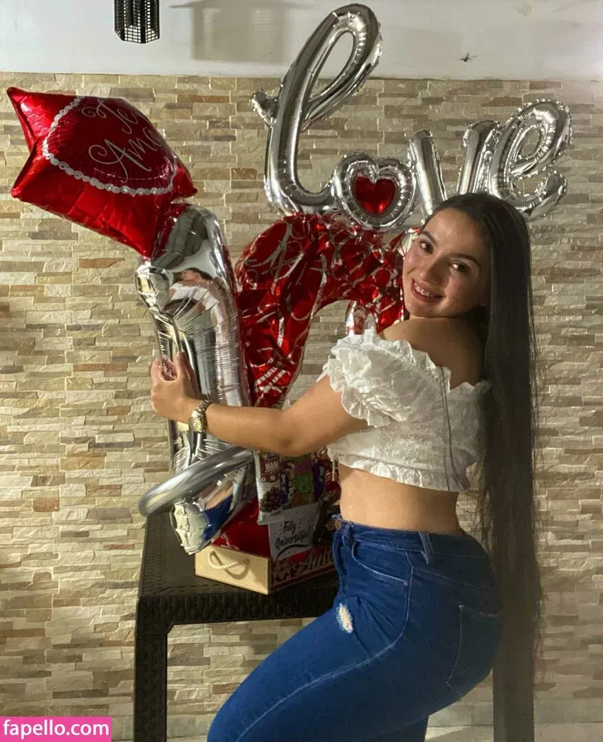 lamartinezruiz Onlyfans Photo Gallery 