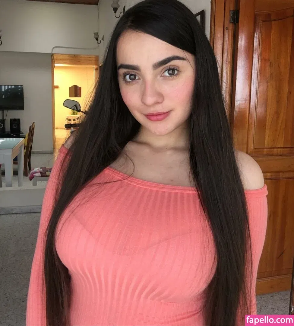 lamartinezruiz Onlyfans Photo Gallery 