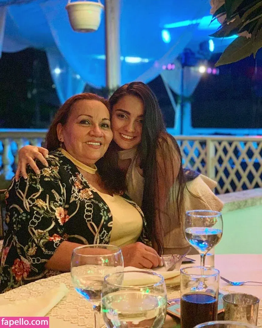 lamartinezruiz Onlyfans Photo Gallery 