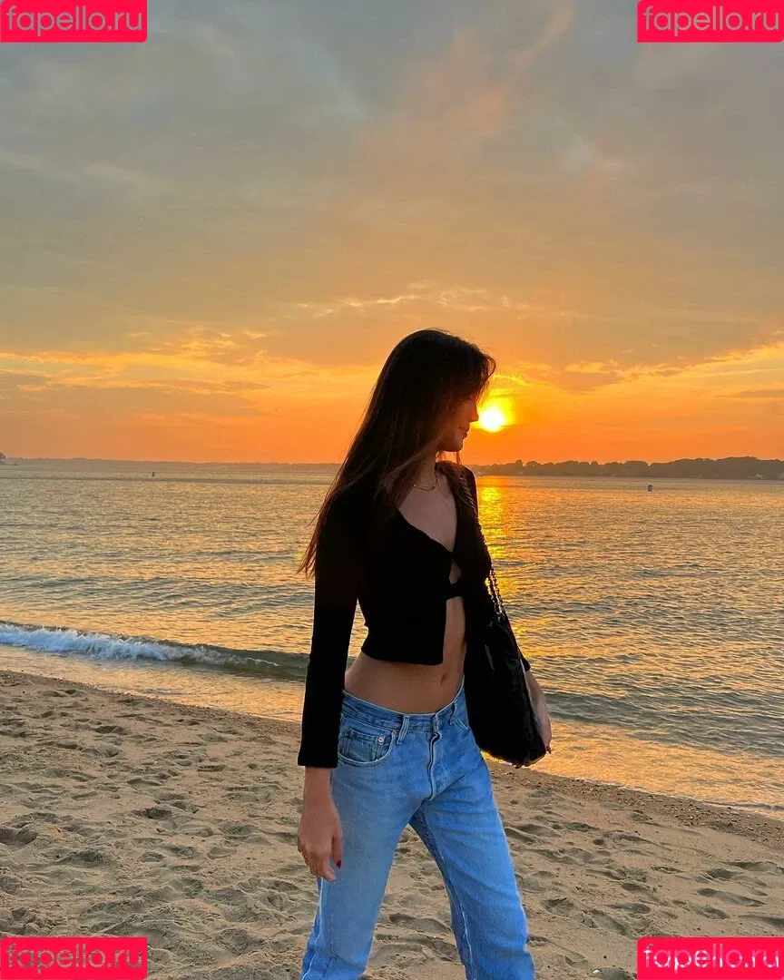 Lily Chee Onlyfans Photo Gallery 