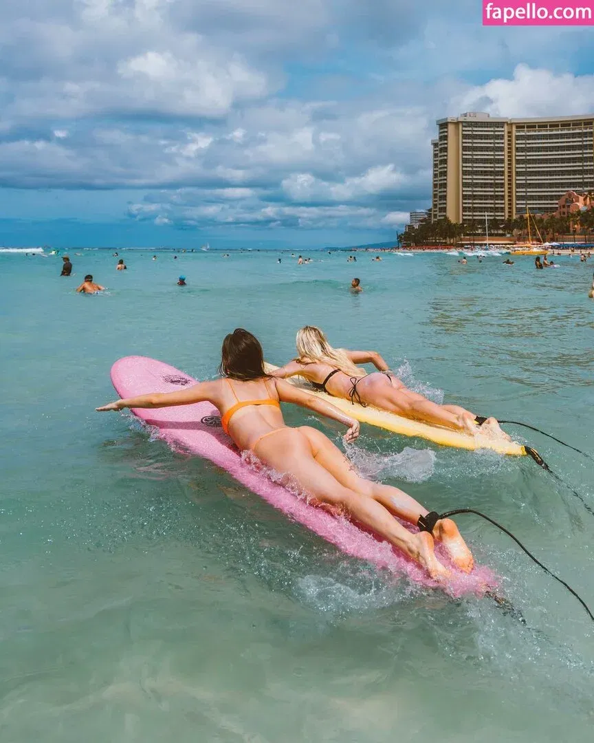 Lily Chee Onlyfans Photo Gallery 