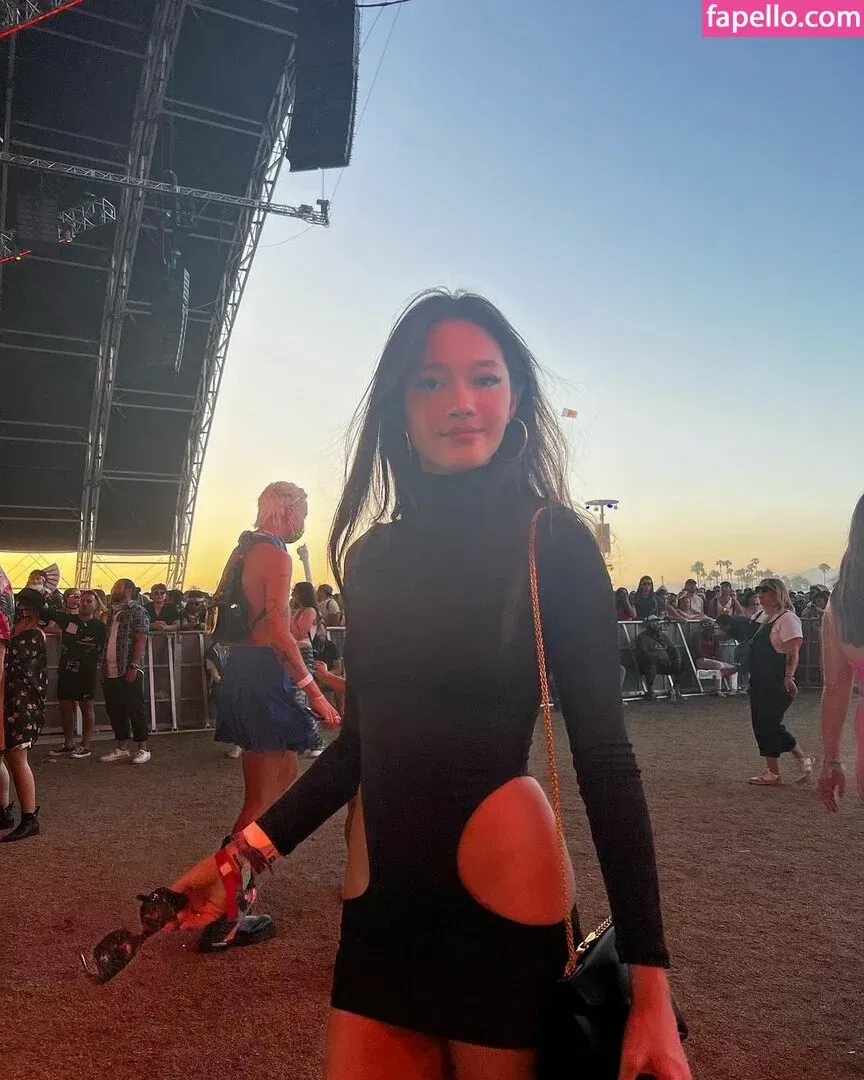 Lily Chee Onlyfans Photo Gallery 