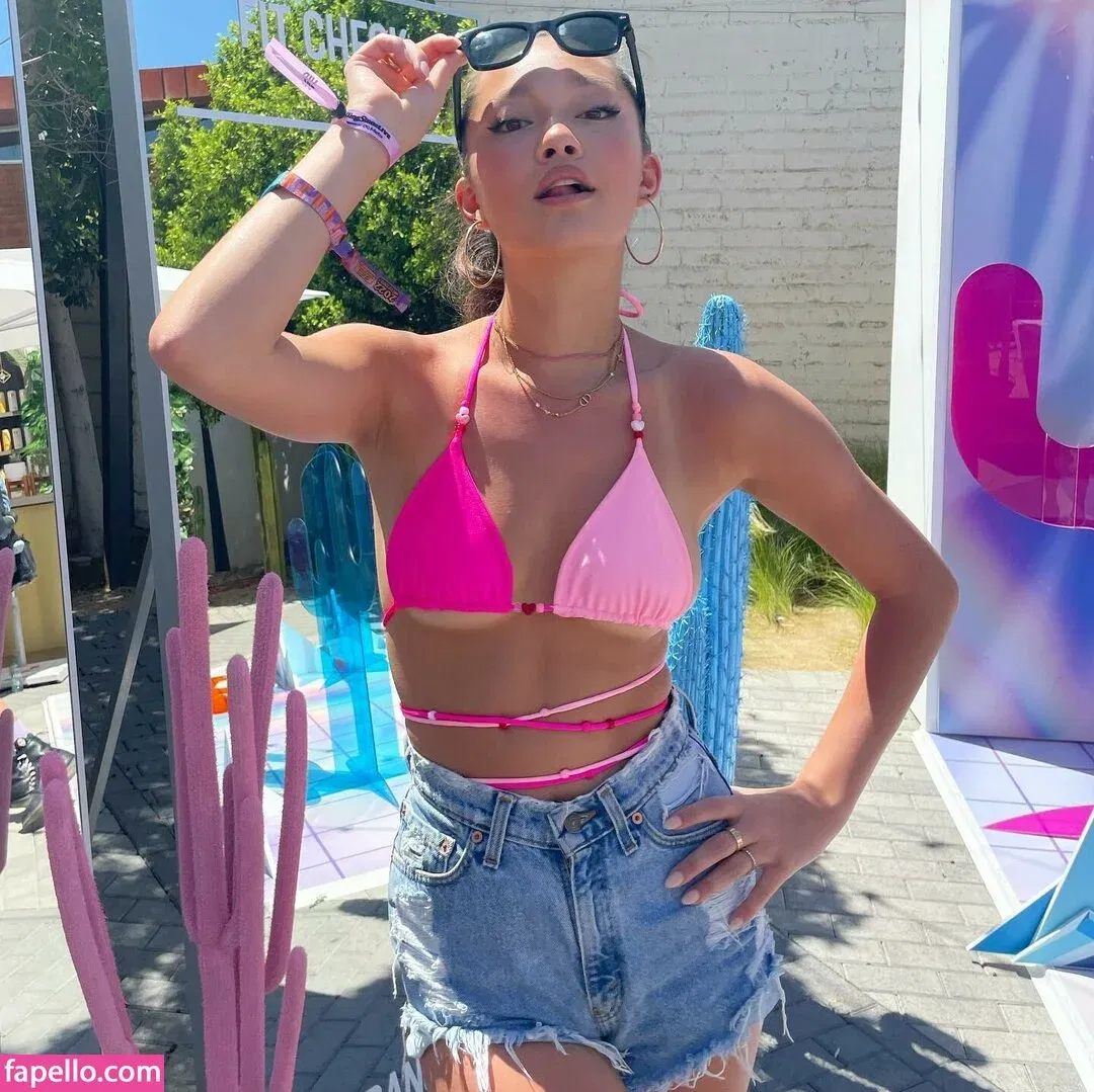 Lily Chee Onlyfans Photo Gallery 