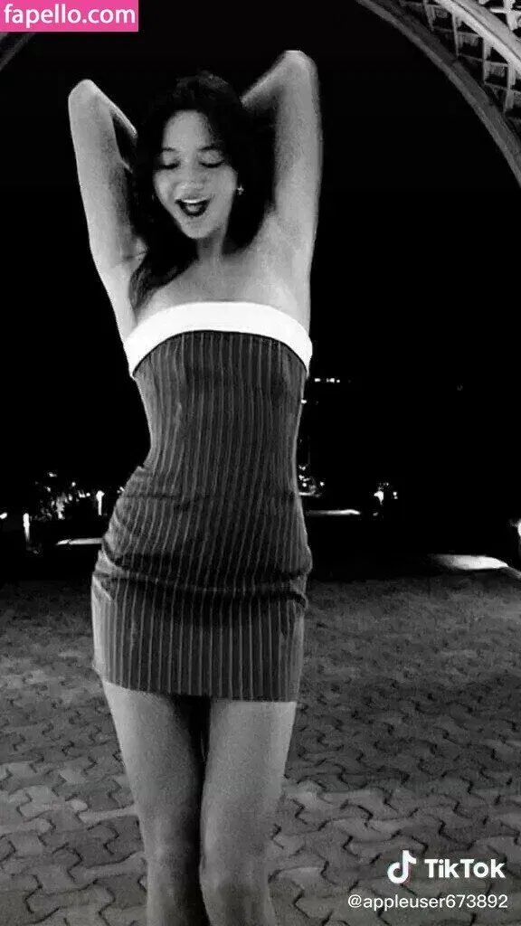 Lily Chee Onlyfans Photo Gallery 