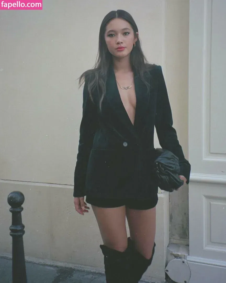 Lily Chee Onlyfans Photo Gallery 