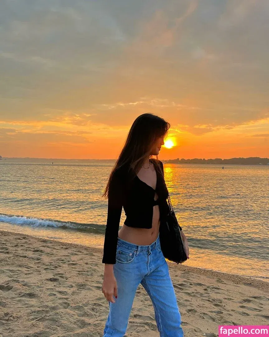 Lily Chee Onlyfans Photo Gallery 