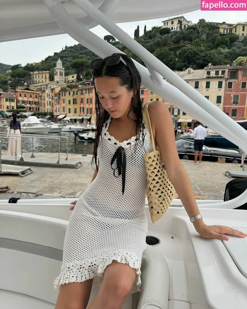 Lily Chee Onlyfans Photo Gallery 