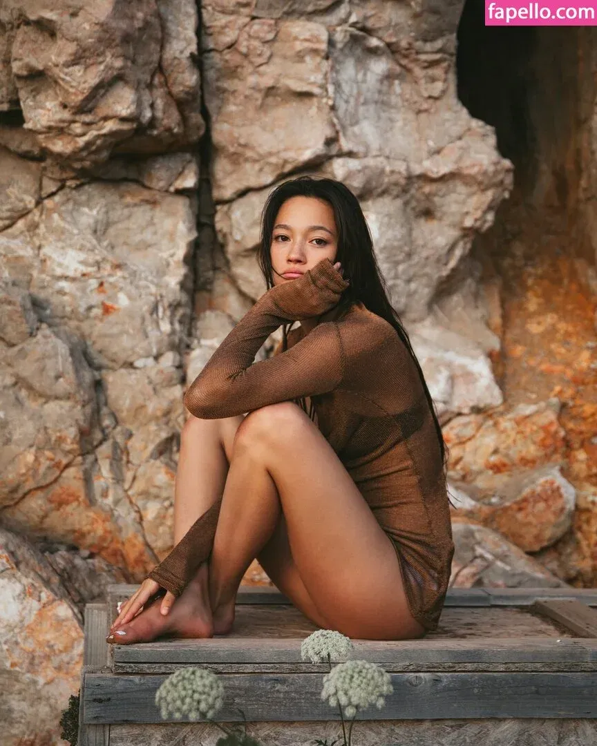 Lily Chee Onlyfans Photo Gallery 