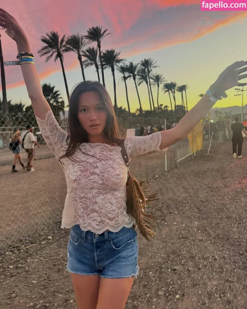 Lily Chee Onlyfans Photo Gallery 