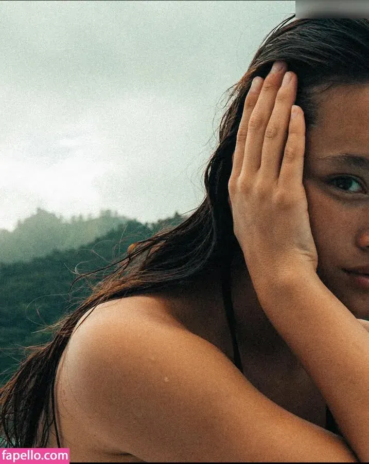 Lily Chee Onlyfans Photo Gallery 