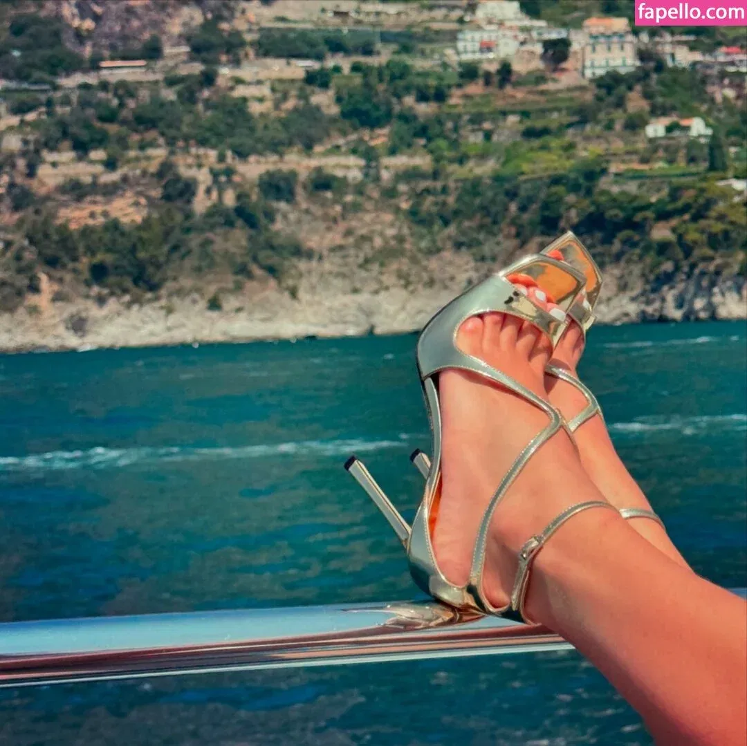 Lily Chee Onlyfans Photo Gallery 