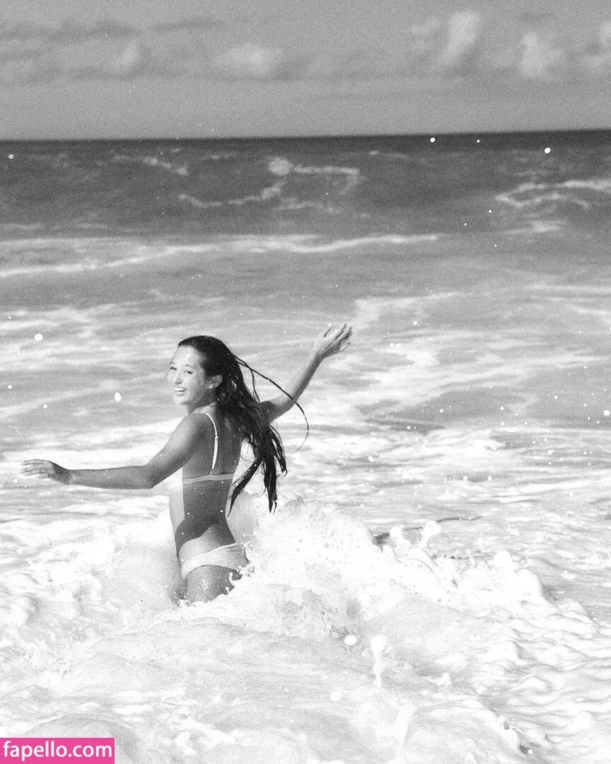 Lily Chee Onlyfans Photo Gallery 