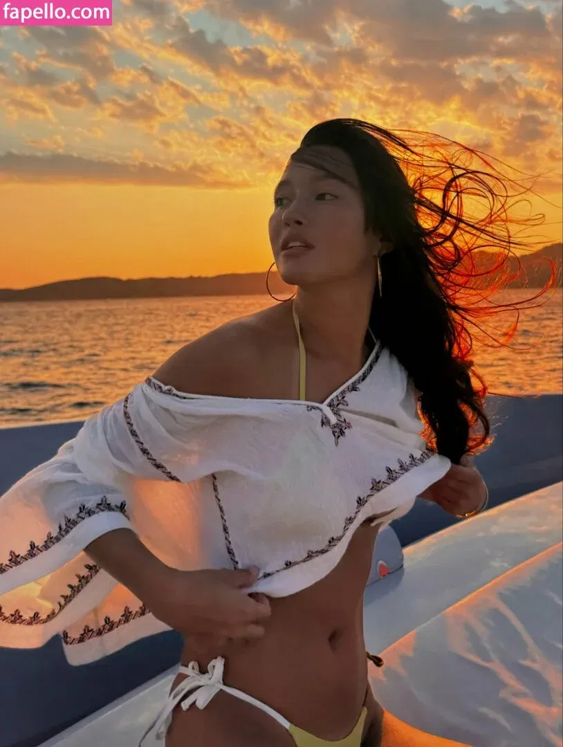 Lily Chee Onlyfans Photo Gallery 