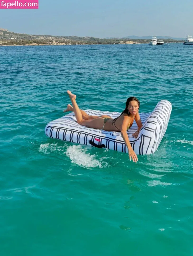 Lily Chee Onlyfans Photo Gallery 