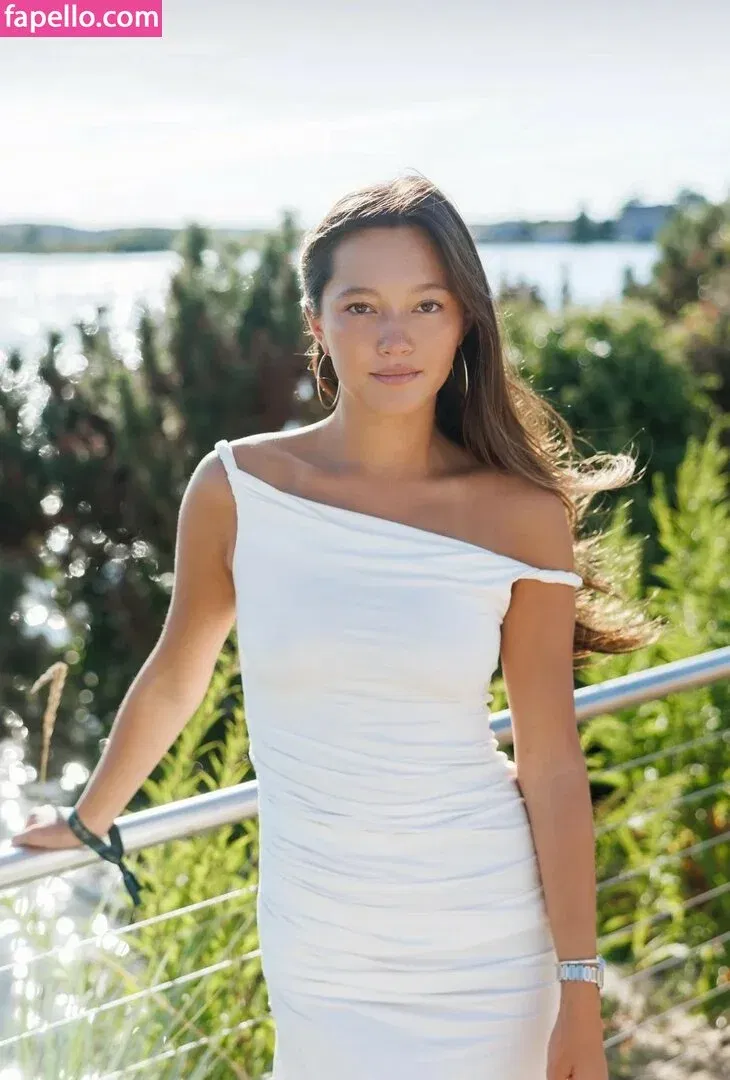 Lily Chee Onlyfans Photo Gallery 