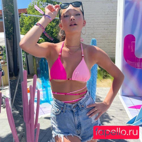 Lily Chee Onlyfans Photo Gallery 