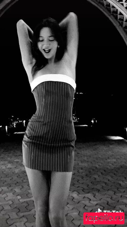 Lily Chee Onlyfans Photo Gallery 