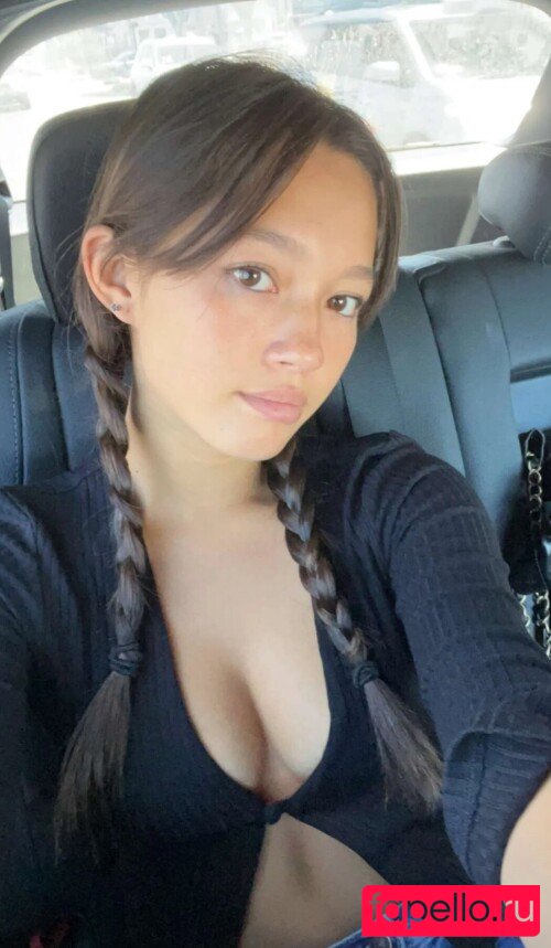 Lily Chee Onlyfans Photo Gallery 