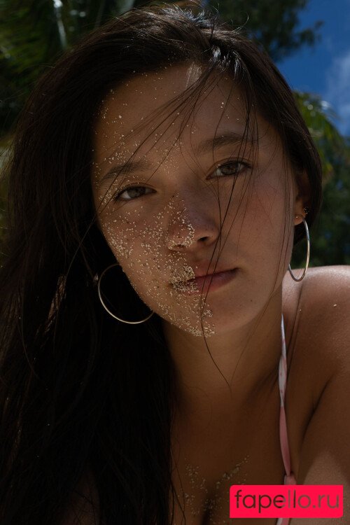 Lily Chee Onlyfans Photo Gallery 