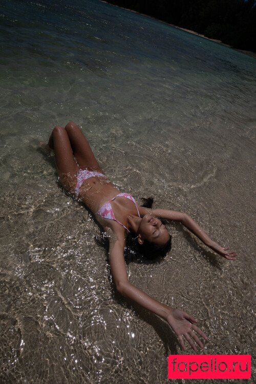 Lily Chee Onlyfans Photo Gallery 