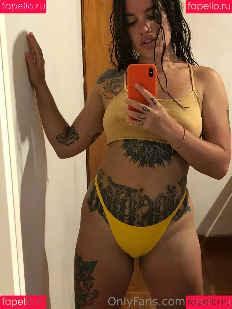 erotiniii Onlyfans Photo Gallery 