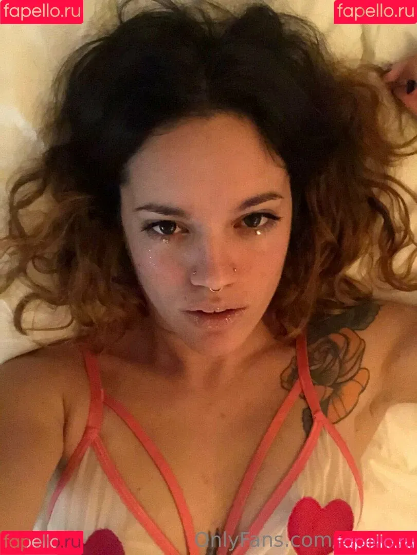 erotiniii Onlyfans Photo Gallery 