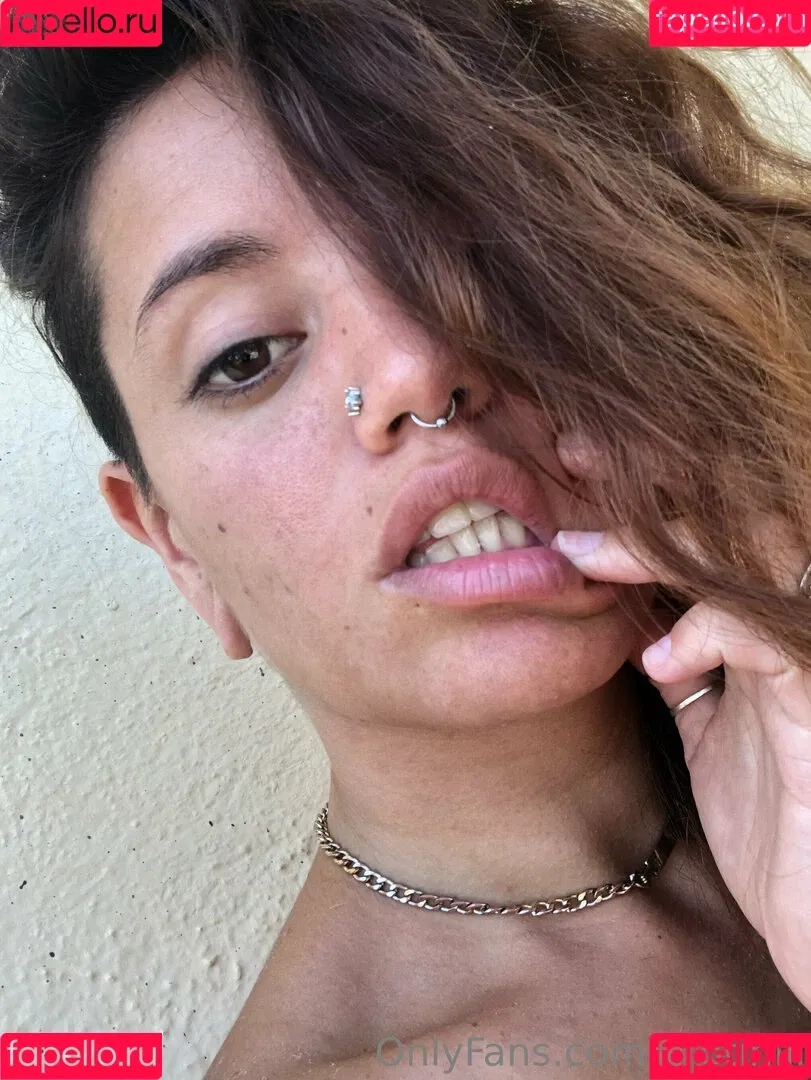 erotiniii Onlyfans Photo Gallery 
