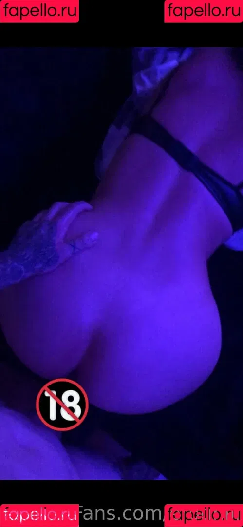 erotiniii Onlyfans Photo Gallery 