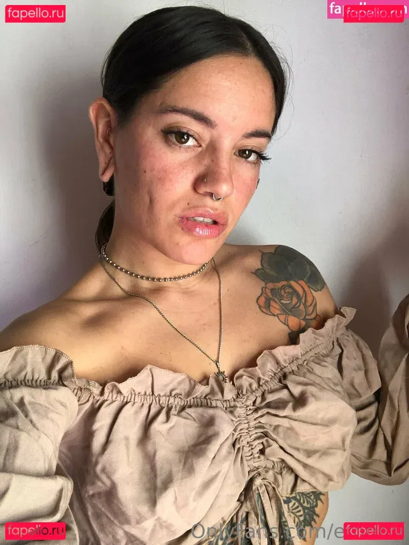 erotiniii Onlyfans Photo Gallery 