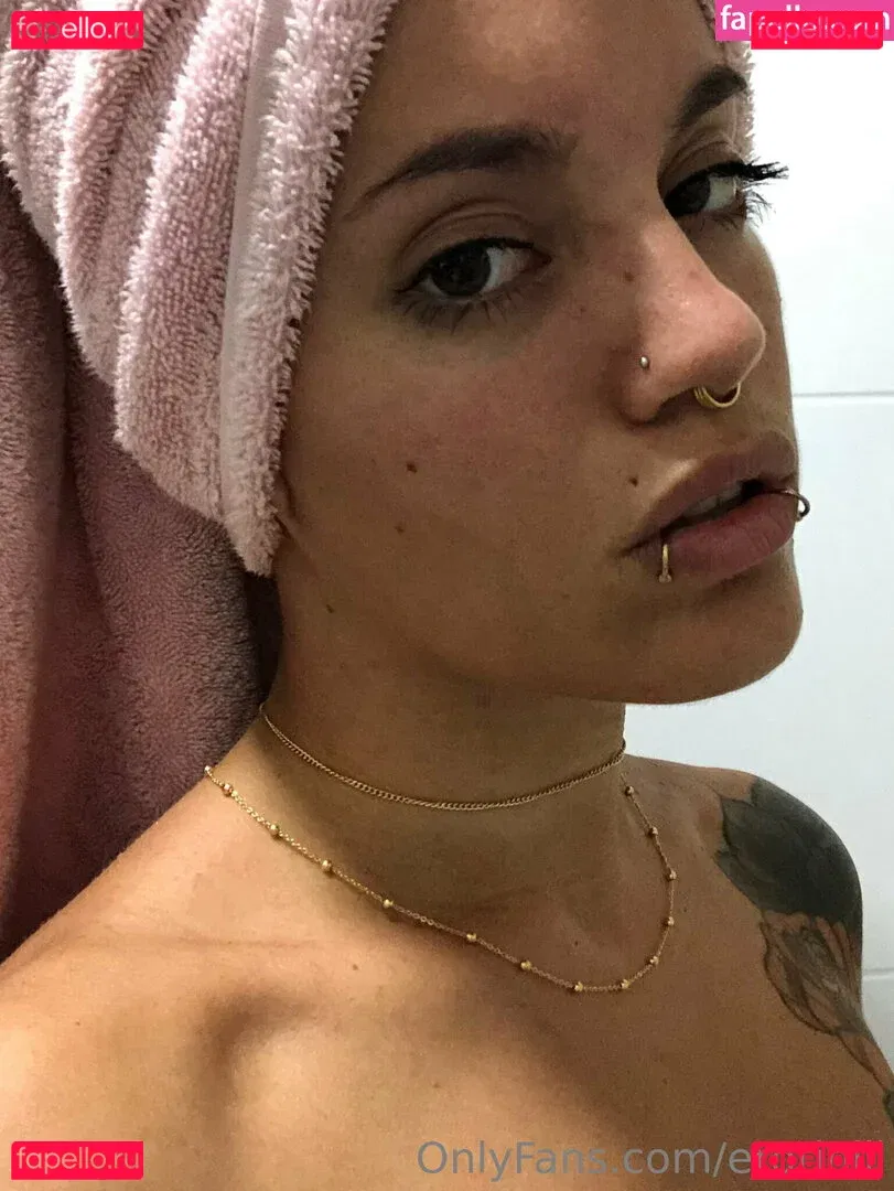 erotiniii Onlyfans Photo Gallery 