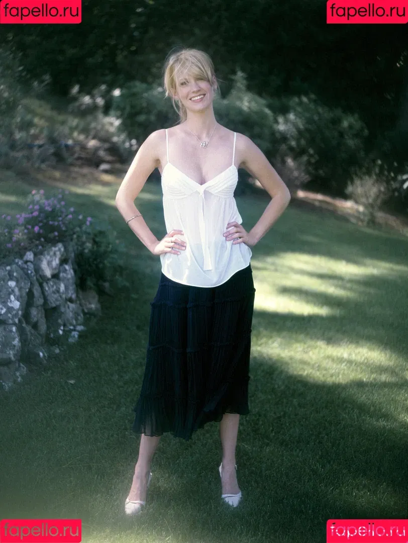 January Jones Onlyfans Photo Gallery 