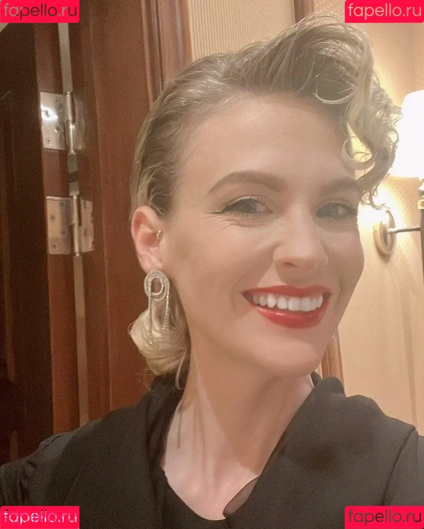 January Jones Onlyfans Photo Gallery 