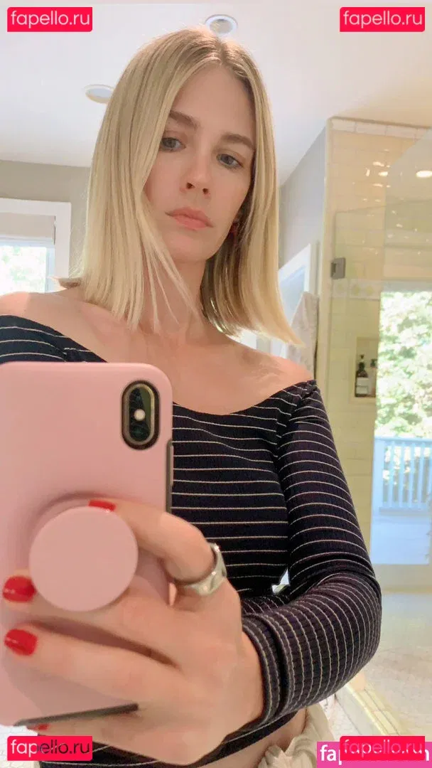 January Jones Onlyfans Photo Gallery 