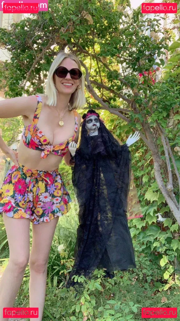 January Jones Onlyfans Photo Gallery 