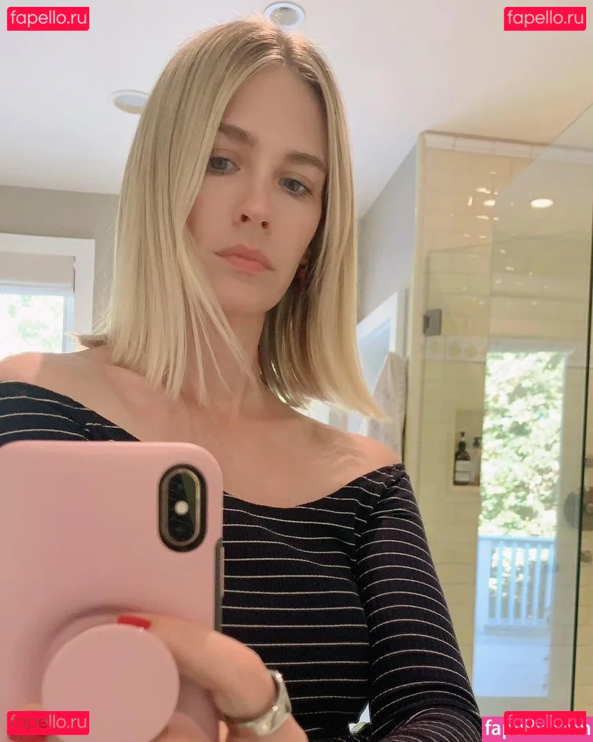 January Jones Onlyfans Photo Gallery 