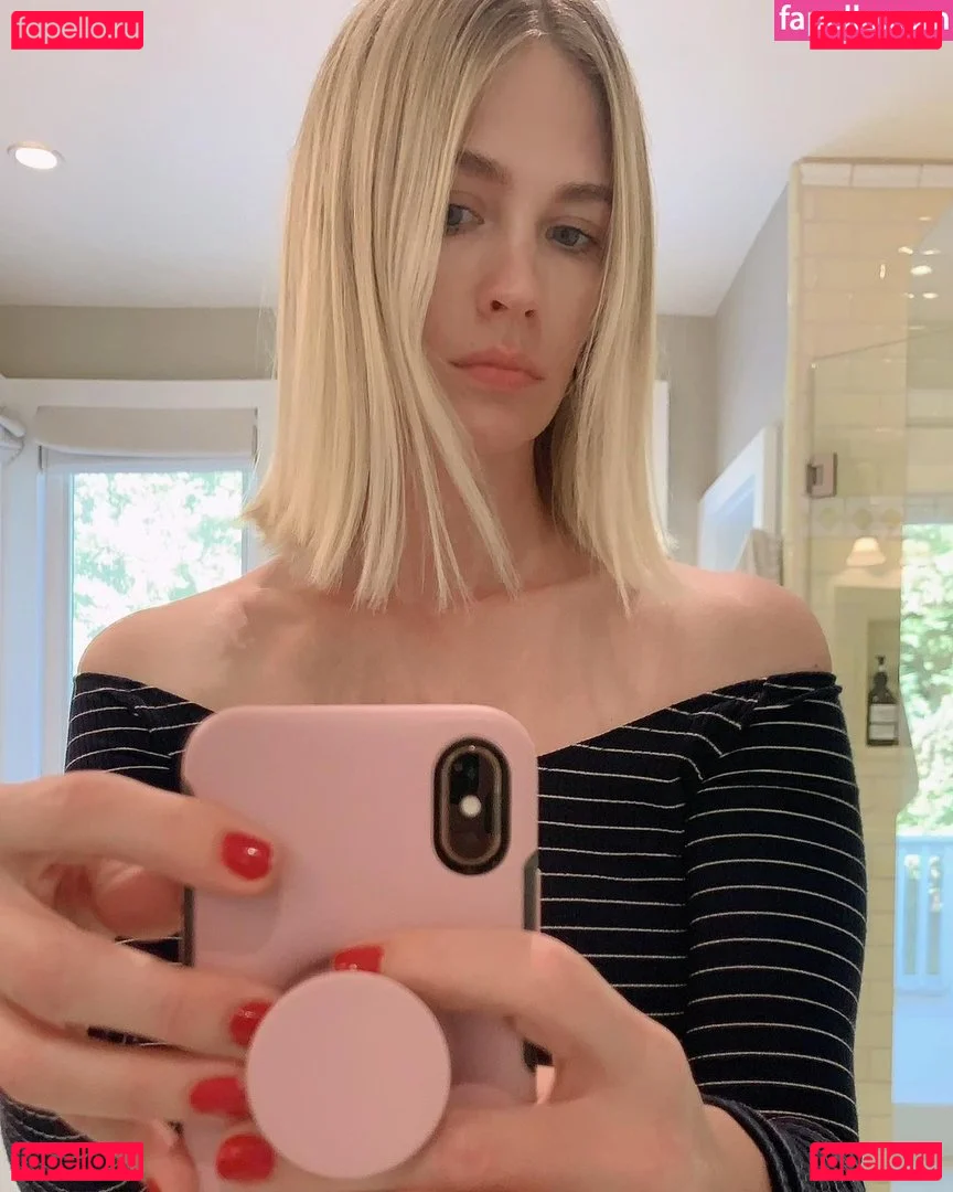 January Jones Onlyfans Photo Gallery 