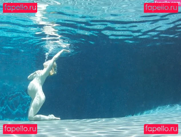 January Jones Onlyfans Photo Gallery 