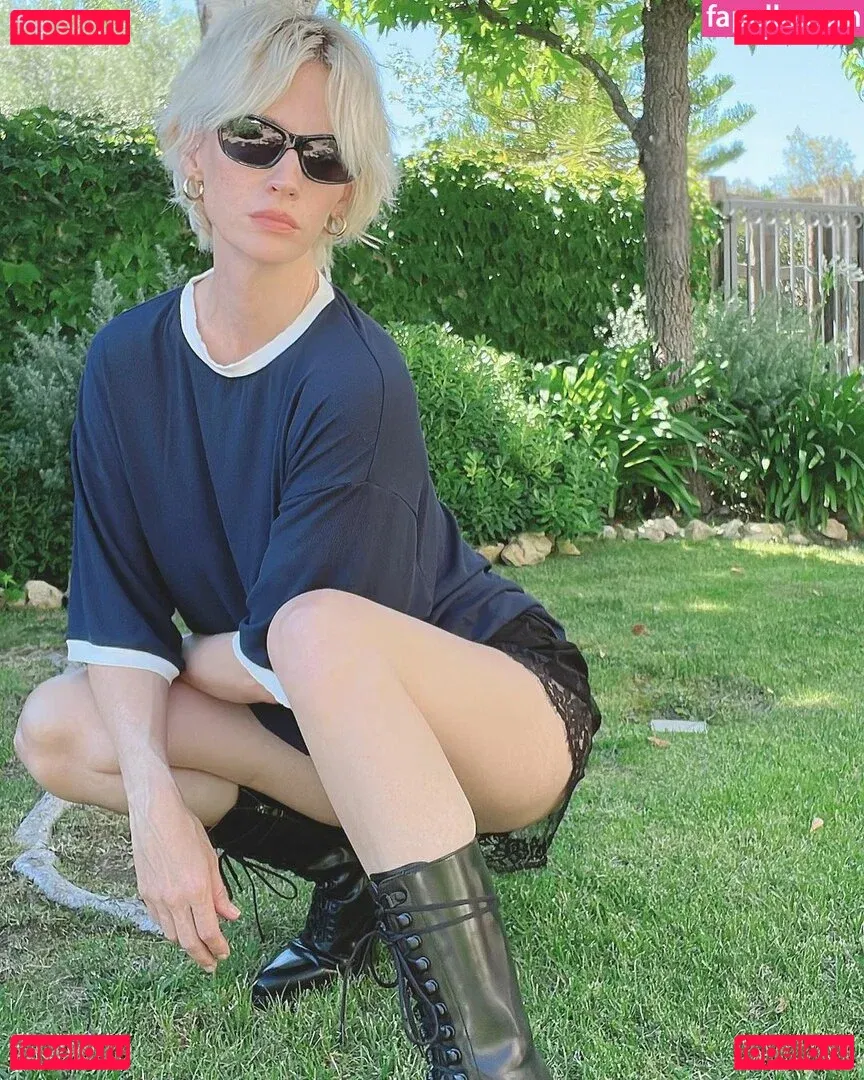 January Jones Onlyfans Photo Gallery 