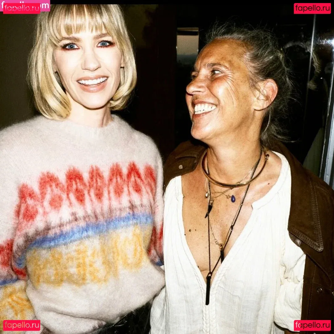 January Jones Onlyfans Photo Gallery 