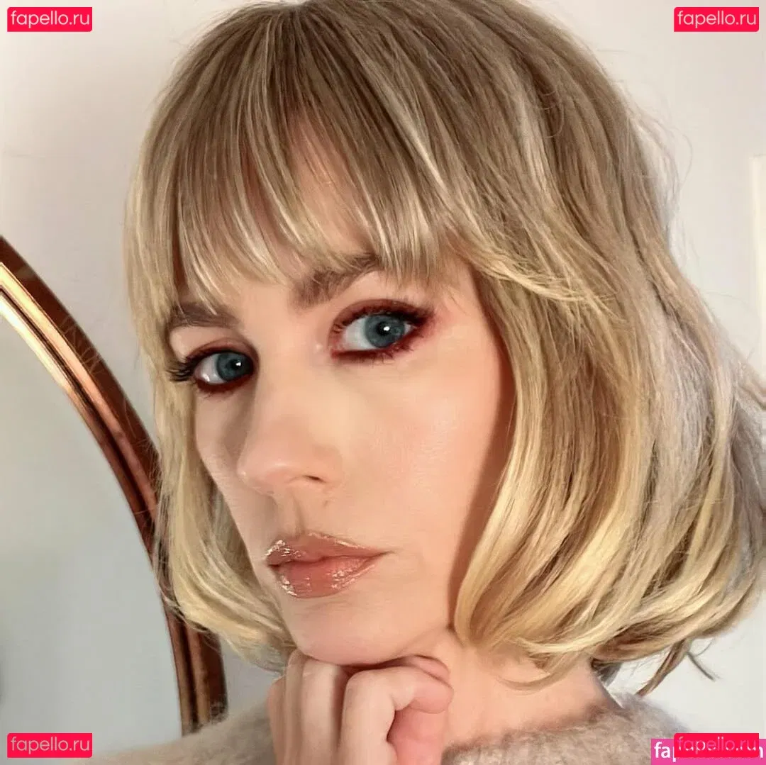 January Jones Onlyfans Photo Gallery 