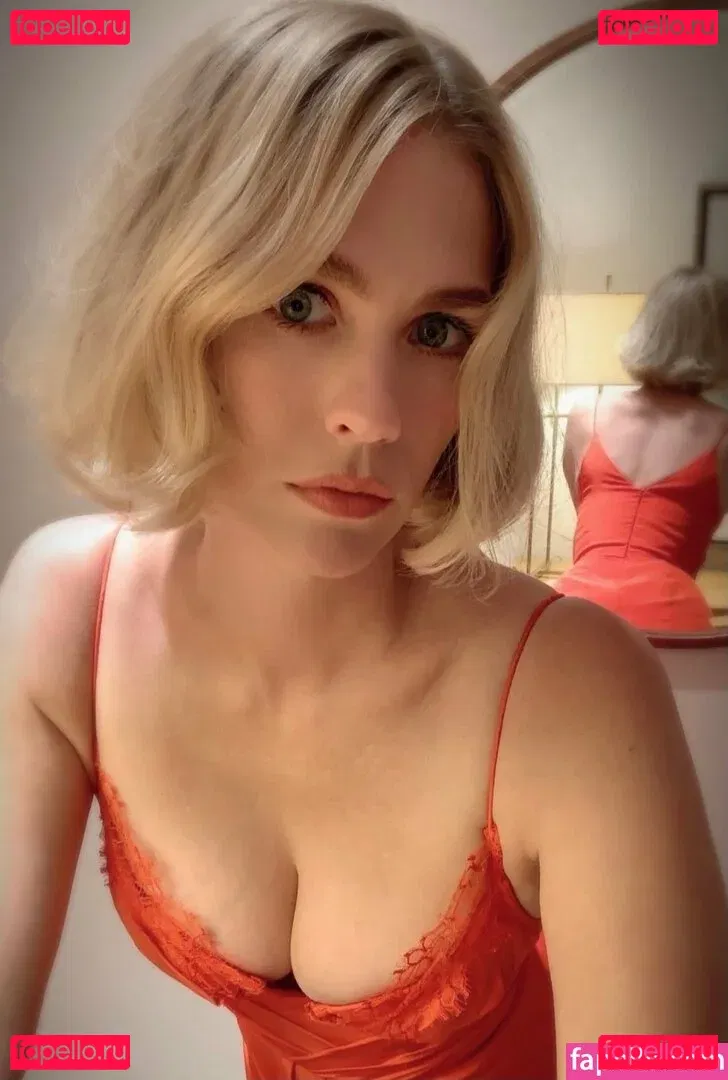 January Jones Onlyfans Photo Gallery 