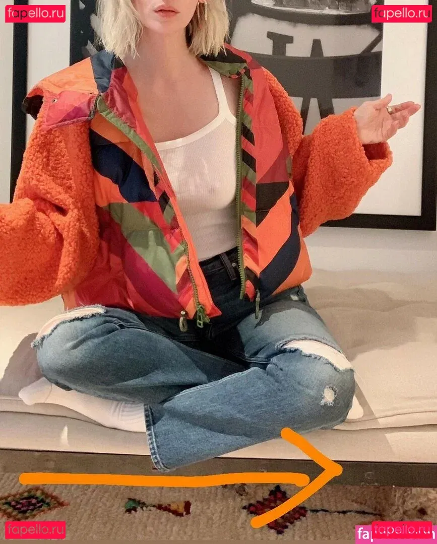 January Jones Onlyfans Photo Gallery 