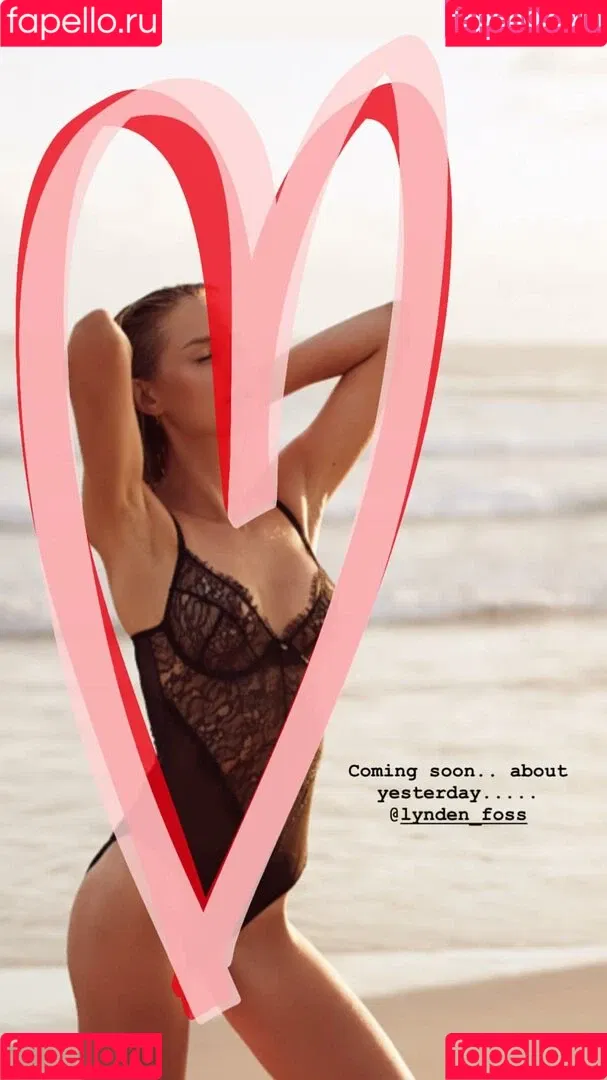 Isabelle Cornish Onlyfans Photo Gallery 