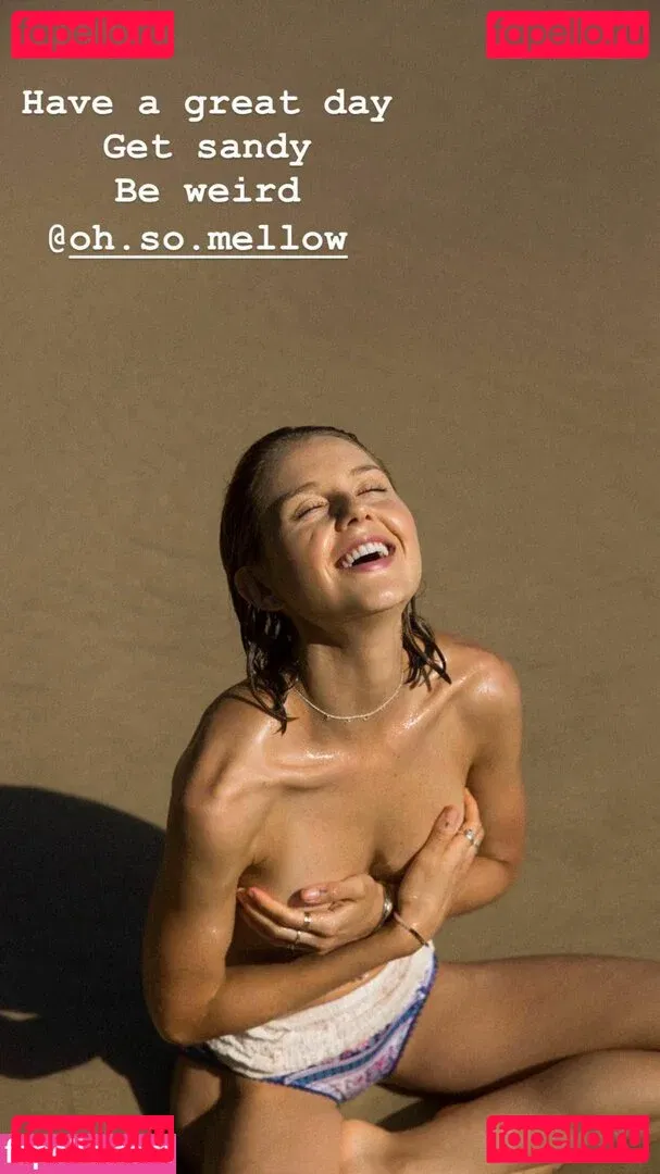 Isabelle Cornish Onlyfans Photo Gallery 