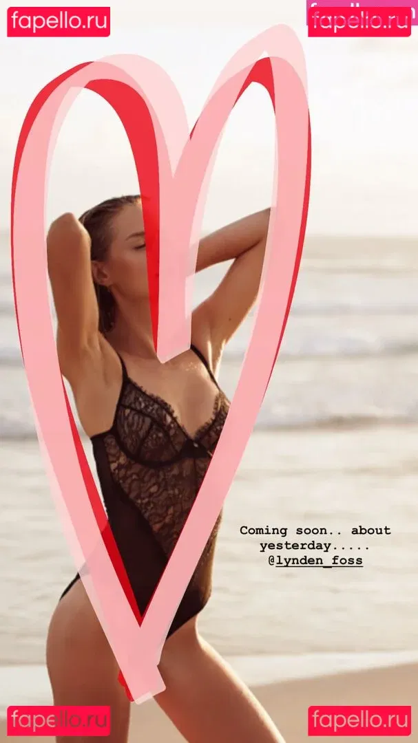 Isabelle Cornish Onlyfans Photo Gallery 